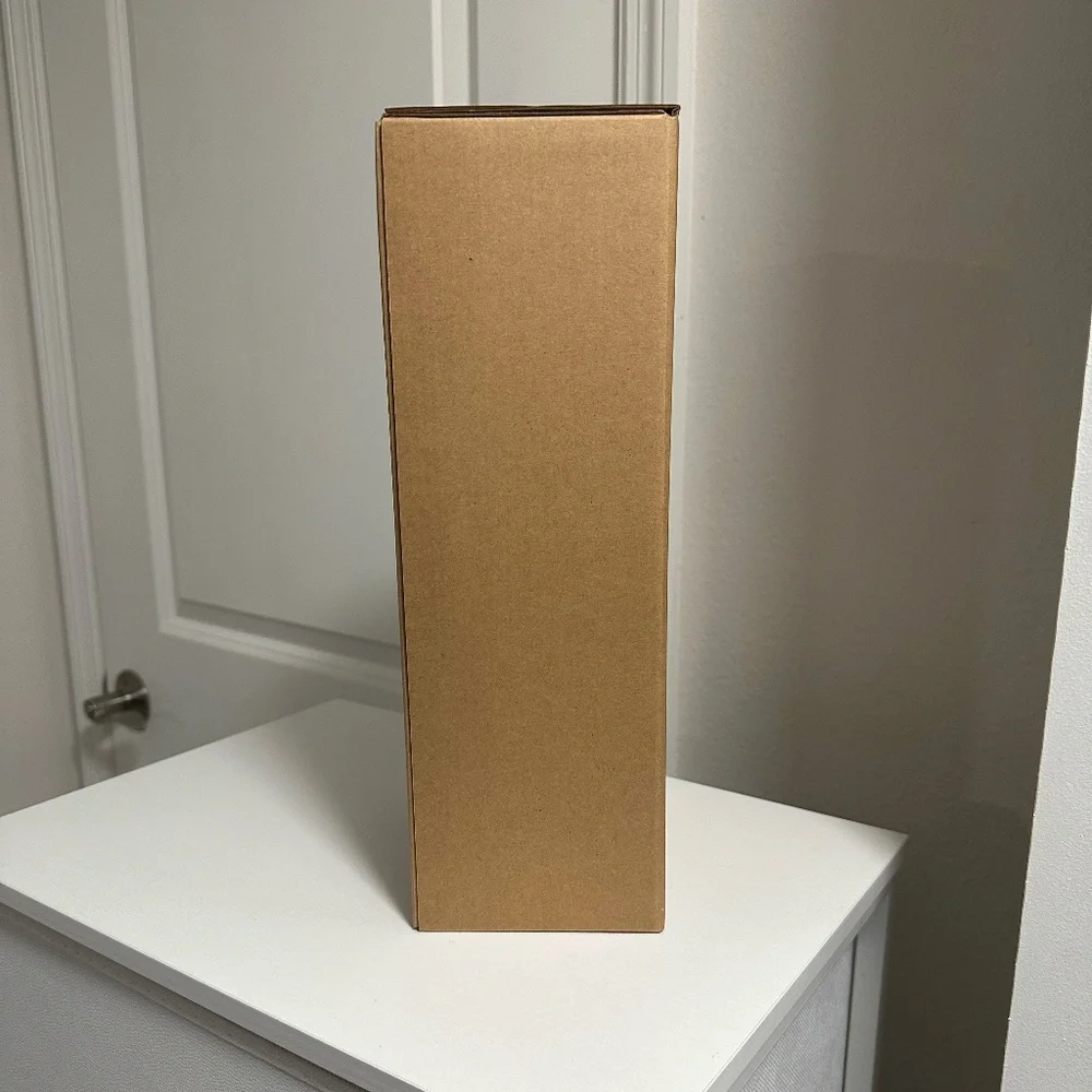 Red Valentine's Day Stanley - Target - 40 oz - Picture 5 of 8